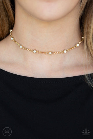 stunningly stunning gold choker